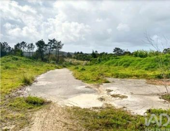 Terreno para Venda em Queluz e Belas