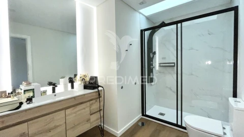 Moradia T4 para Venda em Esmoriz