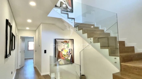 Moradia T4 para Venda em Esmoriz