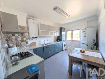 Apartamento T2 para Venda em União das Freguesias de Setúbal