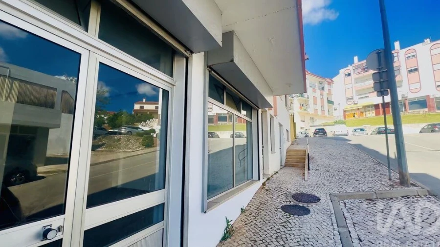 Loja para Venda em Cadaval e Pêro Moniz