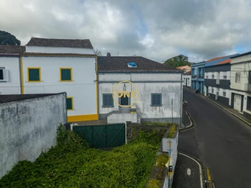 Moradia T2 para Venda em Fajã de Cima