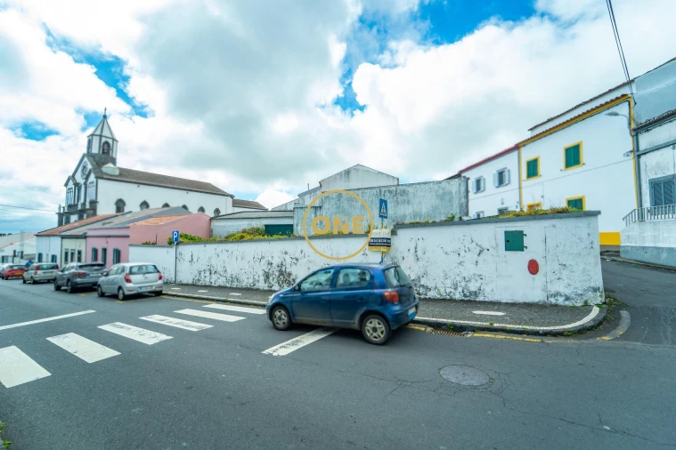 Moradia T2 para Venda em Fajã de Cima Foto 4