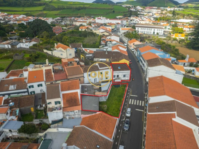 Moradia T2 para Venda em Fajã de Cima Foto 11