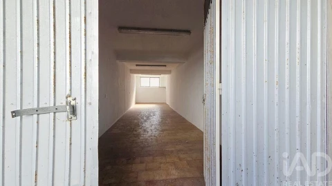 Garagem para Venda em Agualva e Mira-Sintra