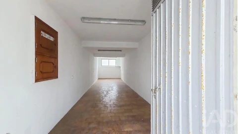 Garagem para Venda em Agualva e Mira-Sintra
