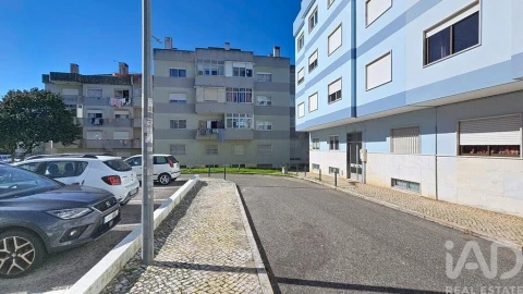 Garagem para Venda em Agualva e Mira-Sintra