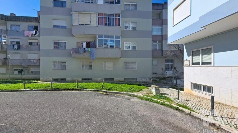 Garagem para Venda em Agualva e Mira-Sintra Foto 17