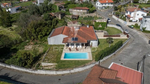 Moradia T3 para Venda em Morreira e Trandeiras