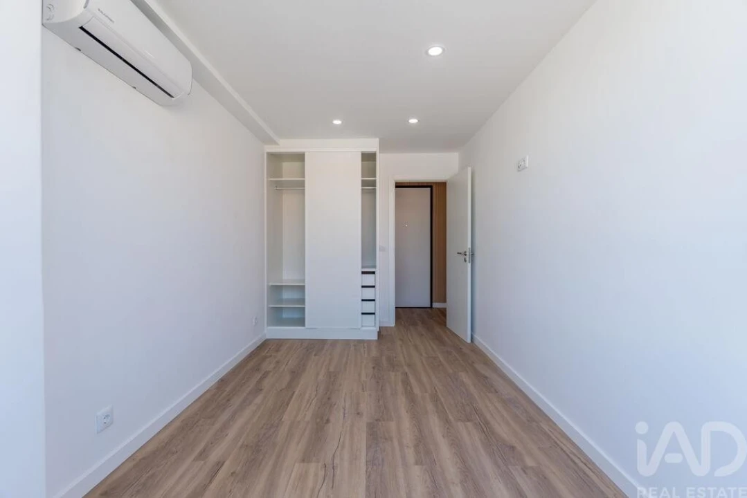 Apartamento T2 para Venda em União das Freguesias de Setúbal Foto 19