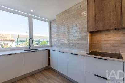 Apartamento T2 para Venda em União das Freguesias de Setúbal
