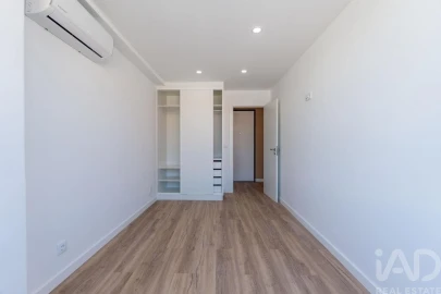 Apartamento T2 para Venda em União das Freguesias de Setúbal