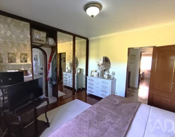 Moradia T8 para Venda em Castanheira do Ribatejo e Cachoeiras