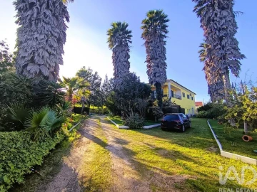 Moradia T8 para Venda em Castanheira do Ribatejo e Cachoeiras