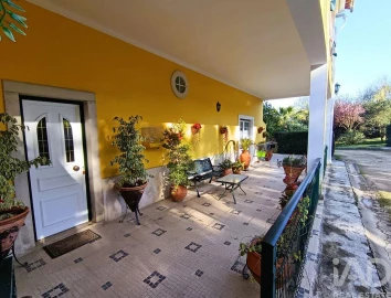 Moradia T8 para Venda em Castanheira do Ribatejo e Cachoeiras