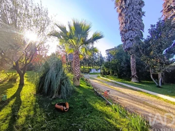 Moradia T8 para Venda em Castanheira do Ribatejo e Cachoeiras