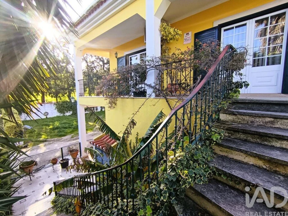 Moradia T8 para Venda em Castanheira do Ribatejo e Cachoeiras Foto 17