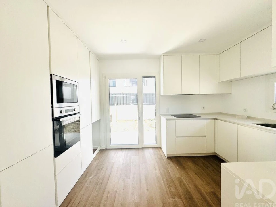 Apartamento T2 para Venda em Fernao Ferro Foto 8