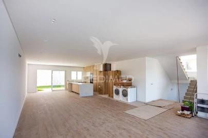 Moradia T5 para Venda em Santa Iria de Azoia, São João da Talha e Bobadela