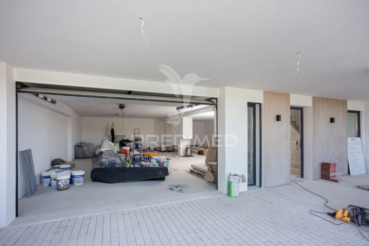 Moradia T5 para Venda em Santa Iria de Azoia, São João da Talha e Bobadela Foto 4