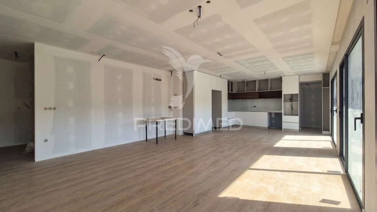 Apartamento T3 para Venda em Azias Foto 2