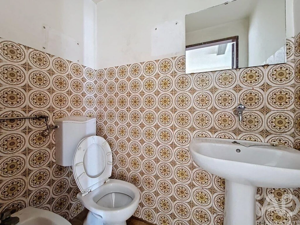 Loja para Venda em Camarate, Unhos e Apelação Foto 8