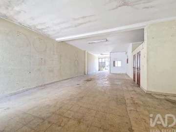 Loja para Venda em Camarate, Unhos e Apelação