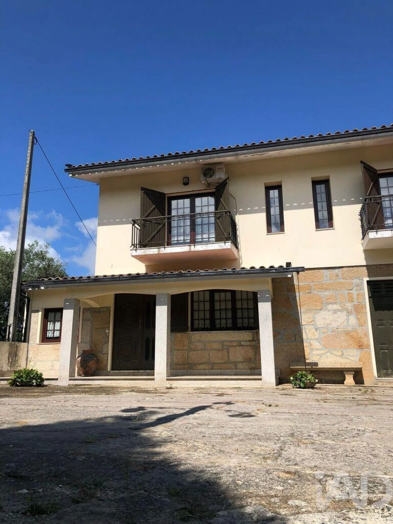 Moradia T4 para Venda em Mateus Foto 2