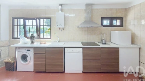 Moradia T4 para Venda em Mateus