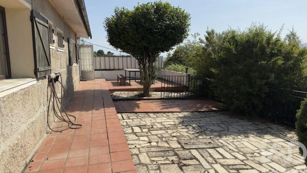 Moradia T4 para Venda em Mateus Foto 9