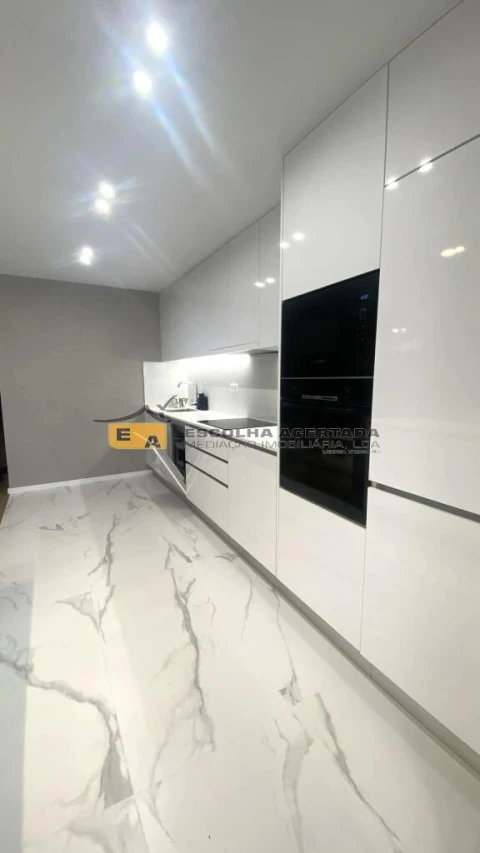 Apartamento T3 para Venda em Cidade da Maia