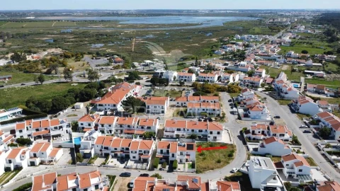 Moradia T4 para Venda em Monte Gordo