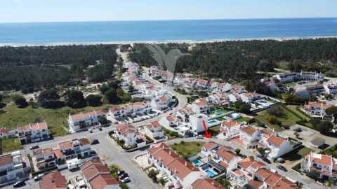 Moradia T4 para Venda em Monte Gordo