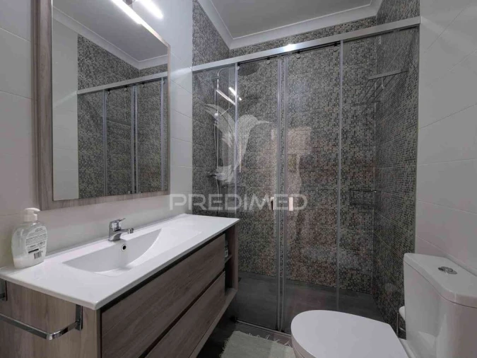 Moradia T4 para Venda em Monte Gordo Foto 14