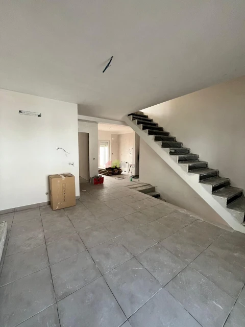 Apartamento T2 para Venda em Malagueira e Horta das Figueiras