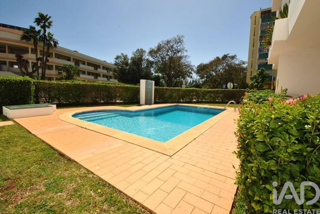 Apartamento T2 para Venda em Quarteira Foto 2