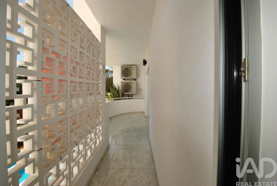 Apartamento T2 para Venda em Quarteira Foto 19