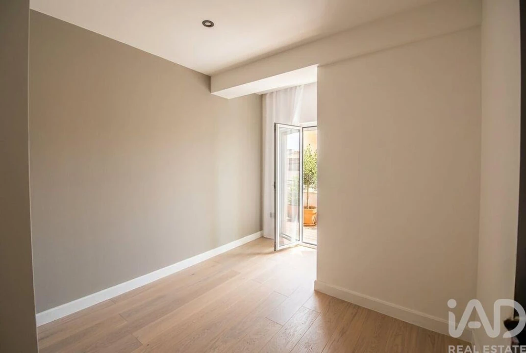 Apartamento T2 para Venda em Quarteira Foto 11