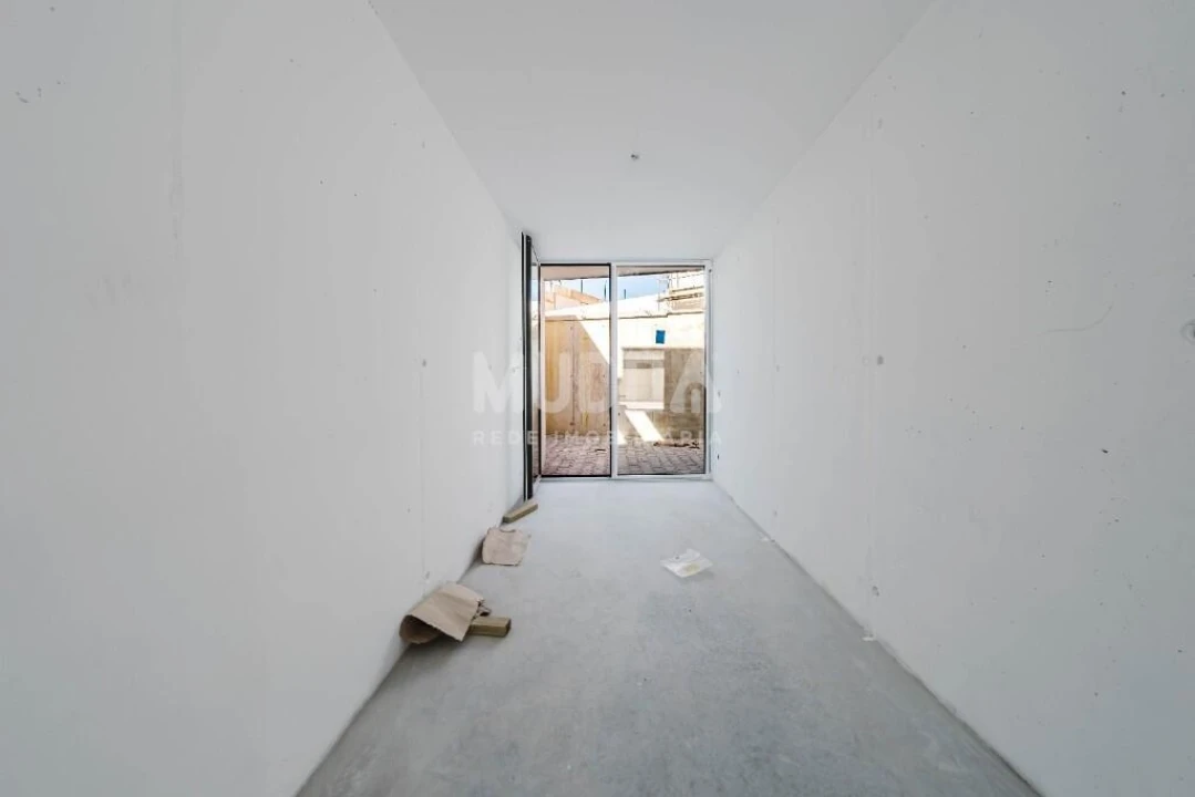 Moradia T4 para Venda em Santa Maria, São Pedro e Sobral da Lagoa Foto 48