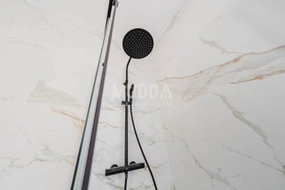 Moradia T4 para Venda em Santa Maria, São Pedro e Sobral da Lagoa