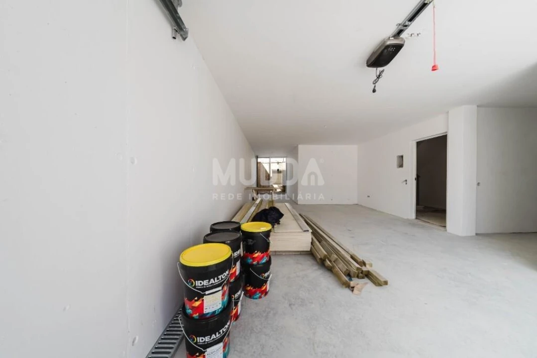 Moradia T4 para Venda em Santa Maria, São Pedro e Sobral da Lagoa Foto 47