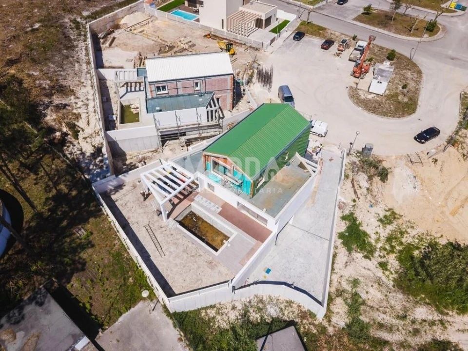 Moradia T4 para Venda em Santa Maria, São Pedro e Sobral da Lagoa Foto 61