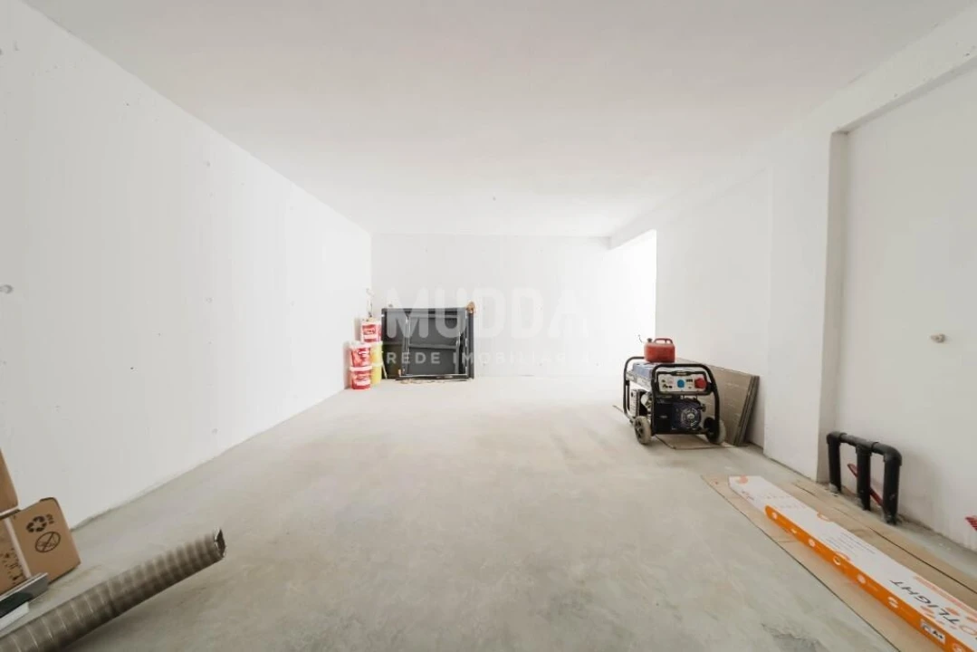 Moradia T4 para Venda em Santa Maria, São Pedro e Sobral da Lagoa Foto 46