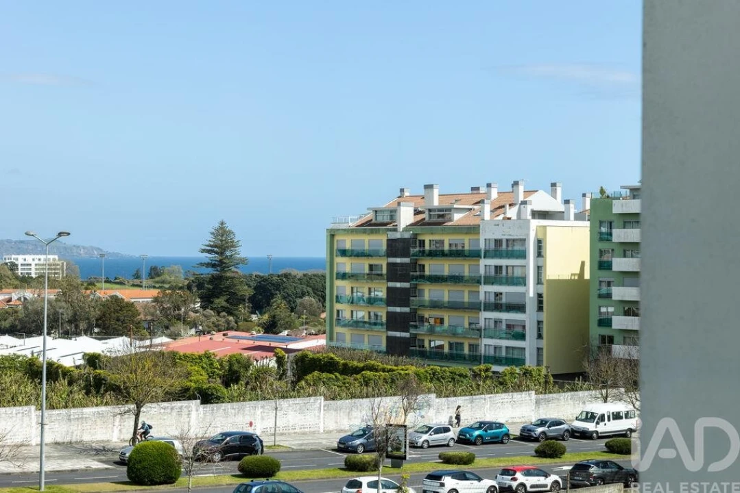 Apartamento T3 para Venda em Ponta Delgada (São Pedro) Foto 27