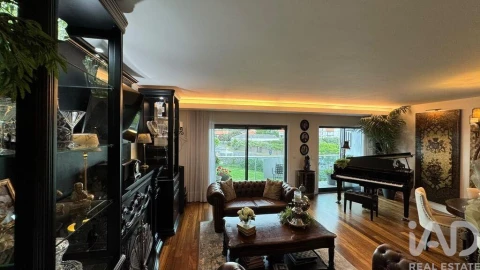 Apartamento T3 para Venda em Ponta Delgada (São Pedro)
