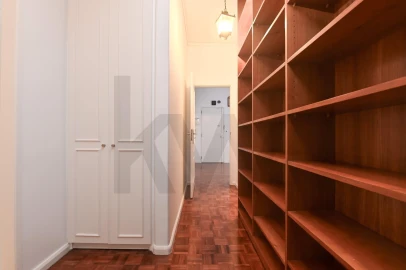 Apartamento T4 para Arrendamento em Belém