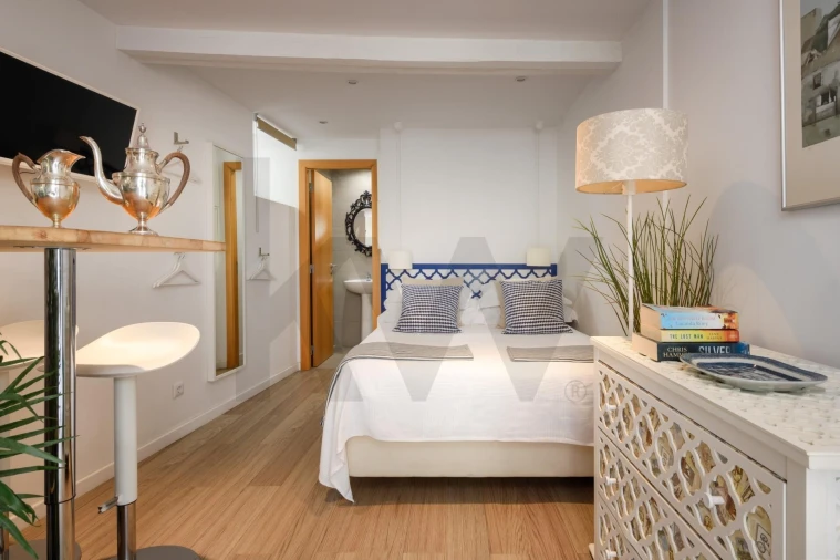 Apartamento T1 para Arrendamento em Santa Maria Maior