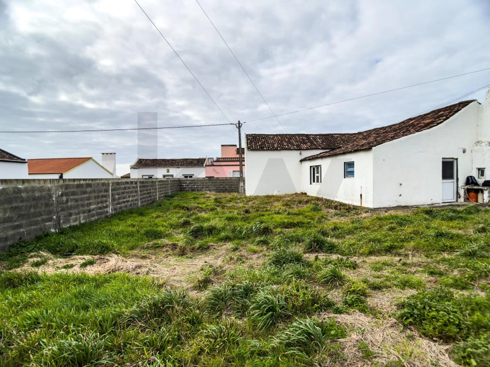 Moradia T2 para Venda em Mosteiros Foto 17