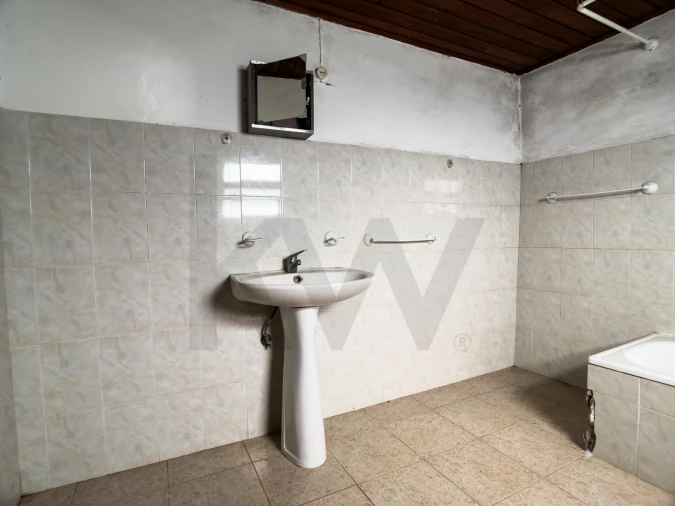 Moradia T2 para Venda em Mosteiros Foto 15