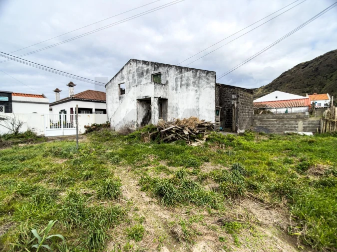 Moradia T2 para Venda em Mosteiros Foto 18